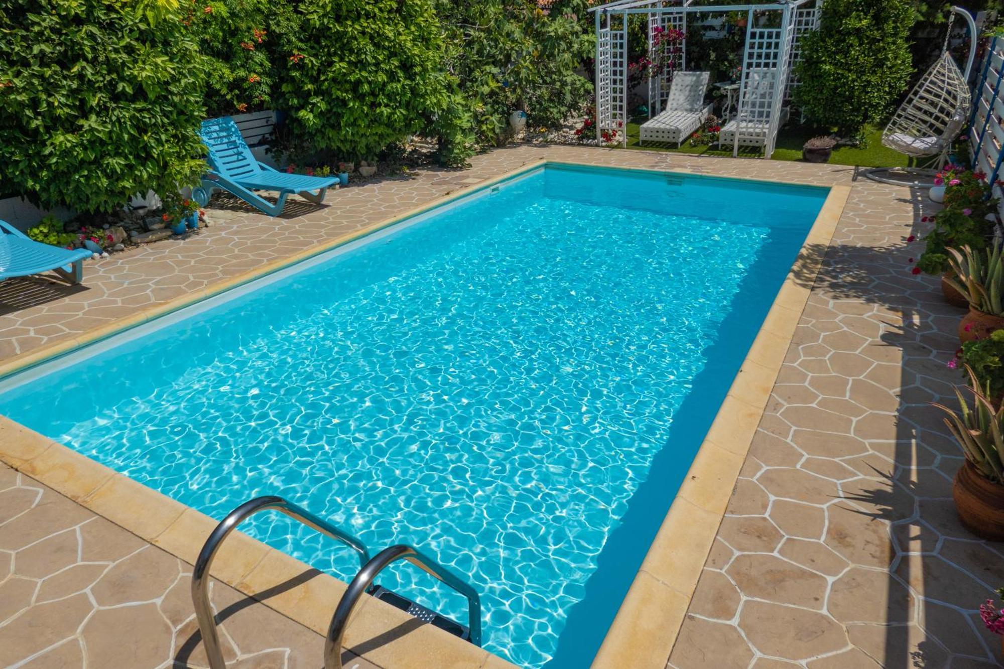 Greek Island Style 2 Bedroom Villa With Pool Next To The Sea Λάρνακα Εξωτερικό φωτογραφία