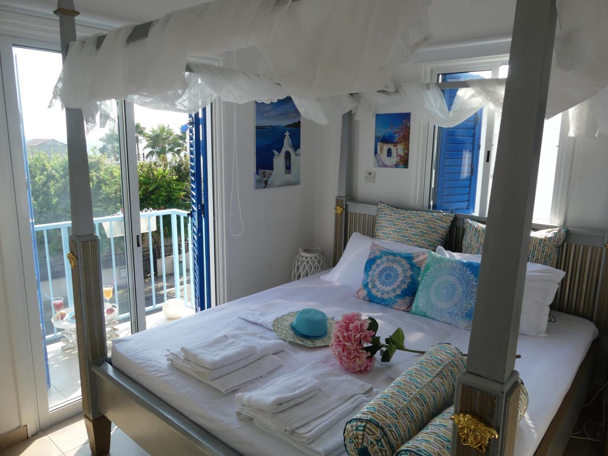 Greek Island Style 2 Bedroom Villa With Pool Next To The Sea Λάρνακα Εξωτερικό φωτογραφία